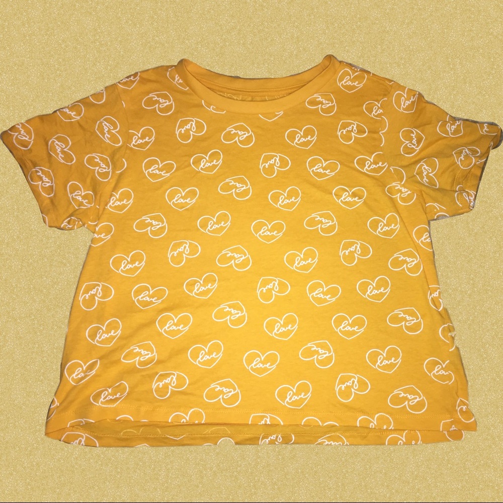 Yellow shirt or printed tee